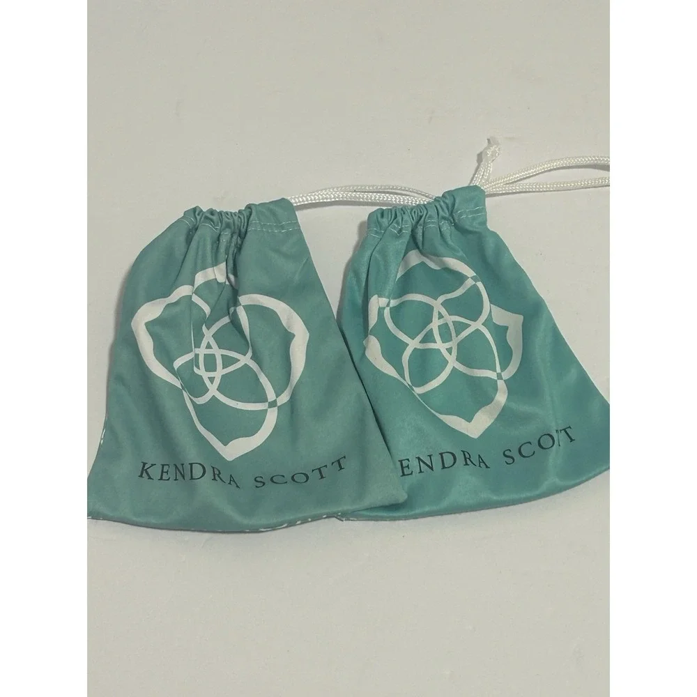 Kendra Scott kendra scott